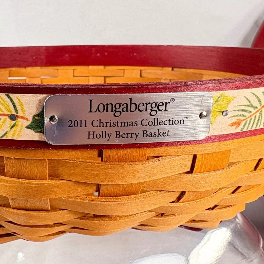 Longaberger Holly Berry‎ 2011 Christmas Collection Basket Lid Protector Red